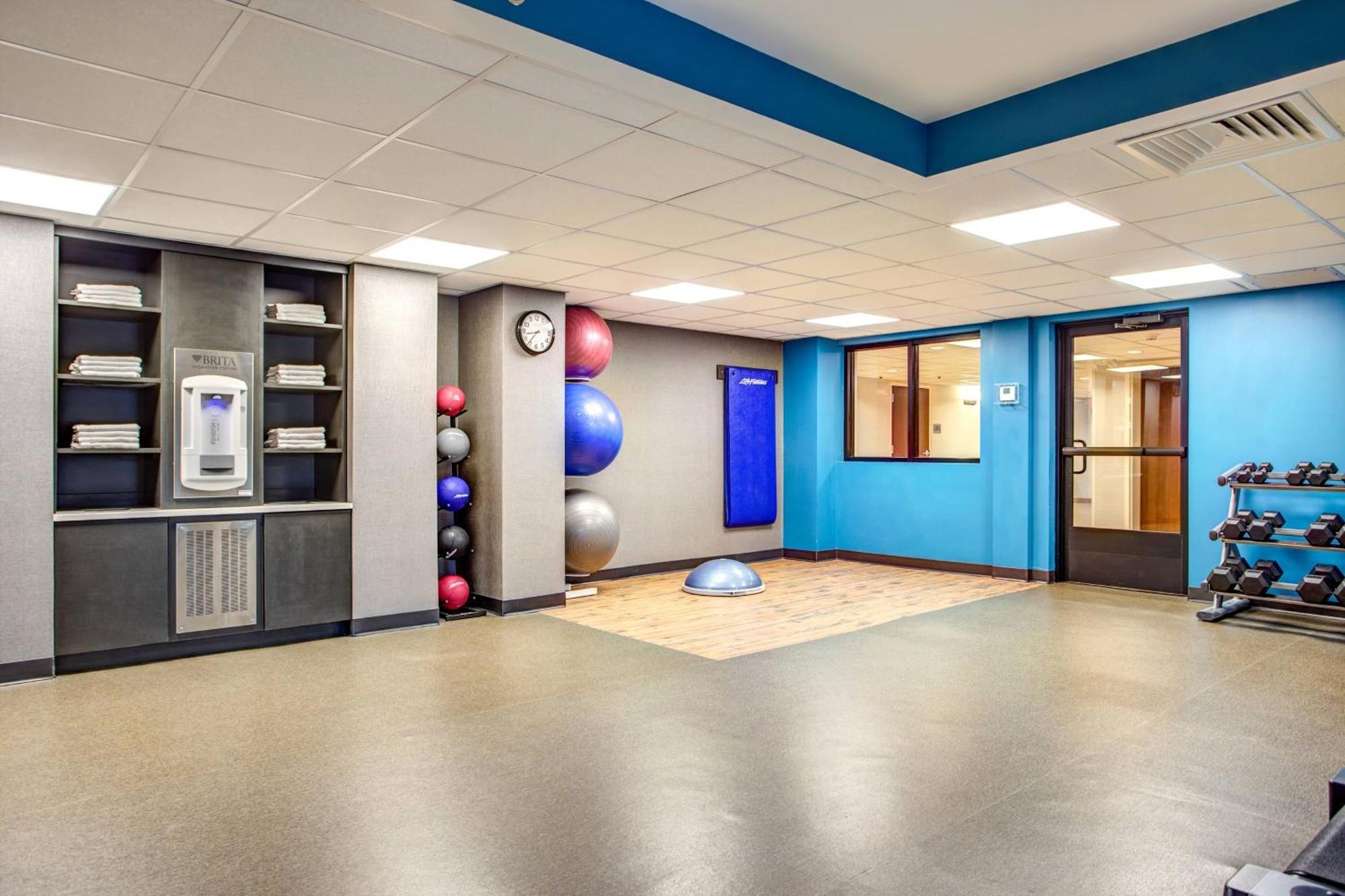 Fairfield Inn & Suites By Marriott Springfield Holyoke Buitenkant foto