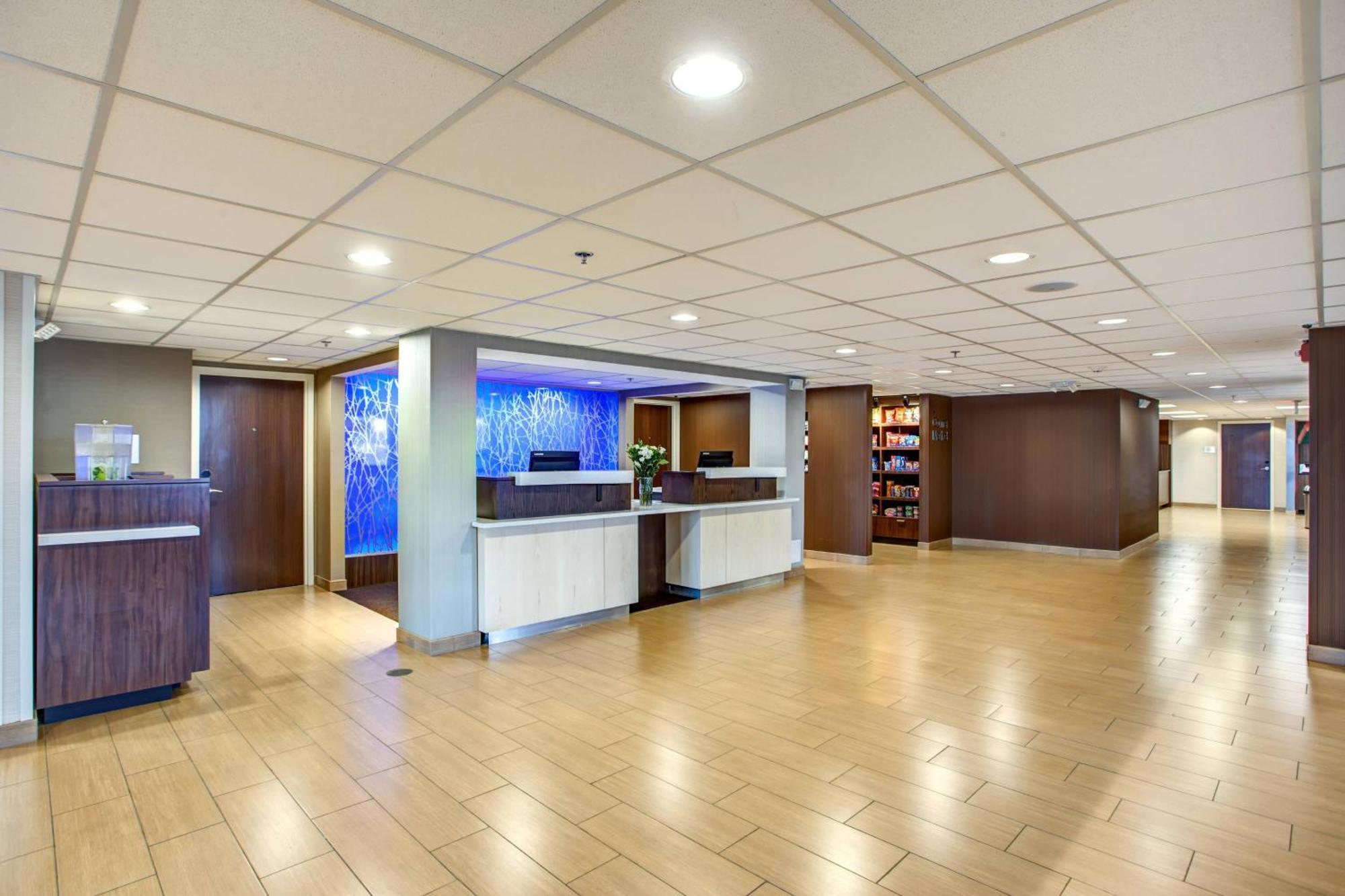 Fairfield Inn & Suites By Marriott Springfield Holyoke Buitenkant foto