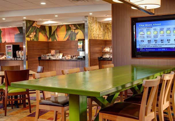 Fairfield Inn & Suites By Marriott Springfield Holyoke Buitenkant foto