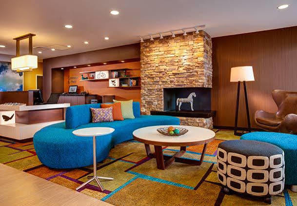Fairfield Inn & Suites By Marriott Springfield Holyoke Buitenkant foto